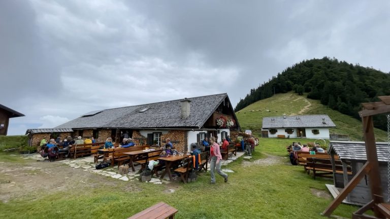 Hike to the Faistenauer Schafberg